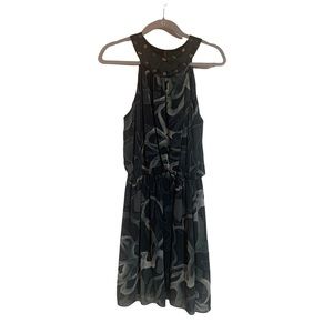 Maria‎ Valentina Sleeveless Floral Studded Dress Size Medium Gray.